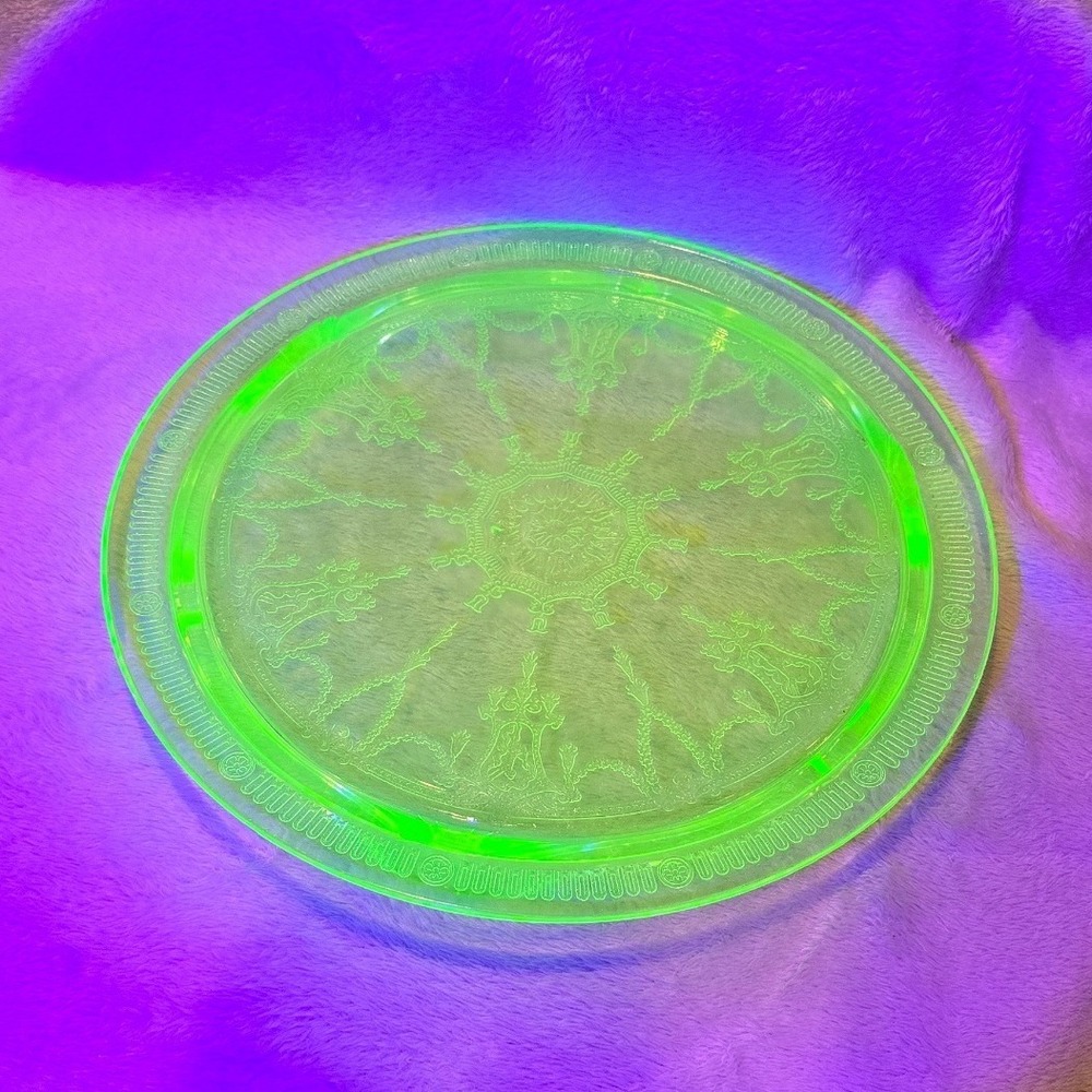 Vintage Hocking Green Cameo Ballerina Uranium Glass Footed Cake Plate 10in